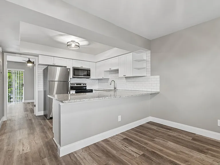 4209 1/2 W North A St #6 — Photo 6