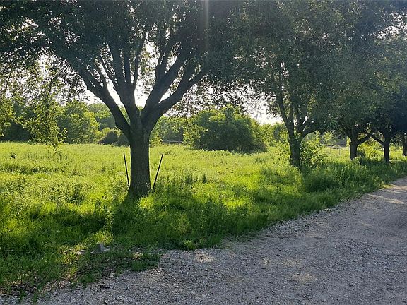 2nd image of 28828 Fm 1462 Rd