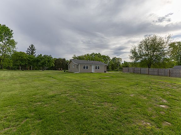 4th image of 803 12th St