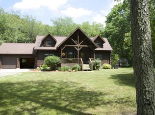 2547 N Lake Pleasant Rd, Hillsdale, MI 49242