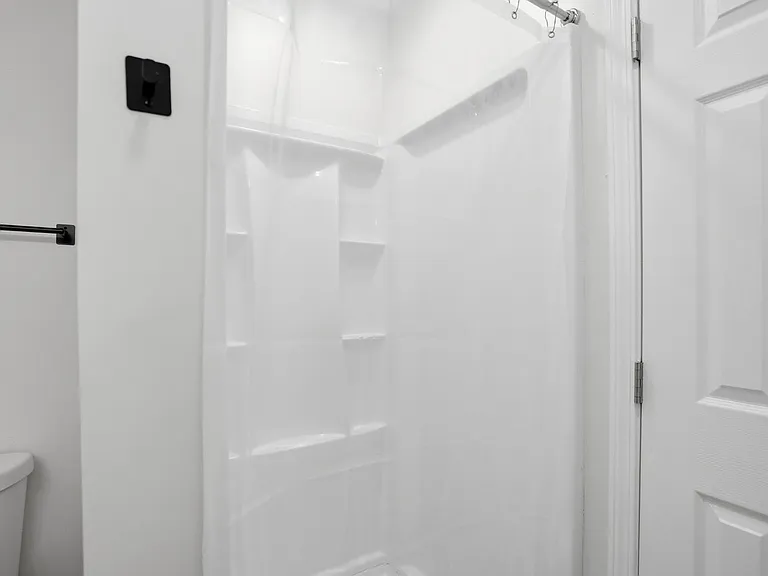 W Lake Dr NW — Photo 5
