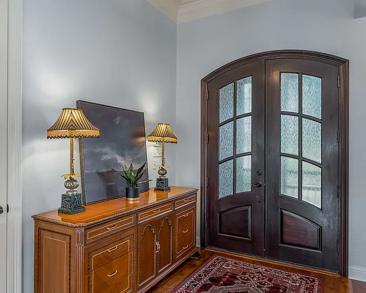 205 Beau Sejour Dr — Photo 3