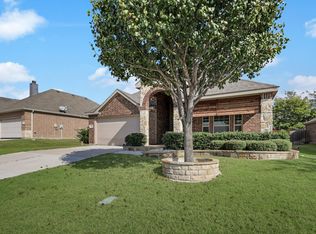 609 Racine Dr, Oak Pt, TX 75068