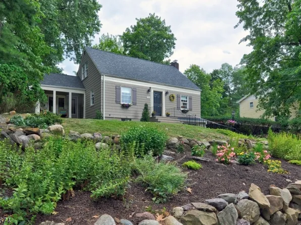 28 Elmwood Ter, Wayne Twp., NJ 07470