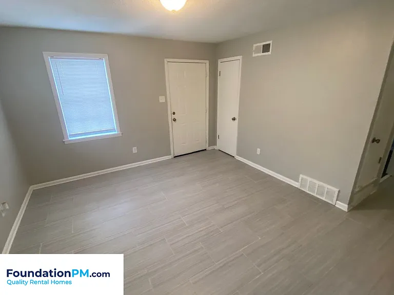4208 Beacon Hill Dr — Photo 8