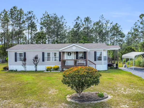 14201 Briarwood Dr, Vancleave, MS 39565