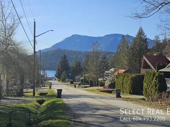 66570 Kereluk Rd, Hope, BC V0X 1L1