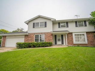 12307 W Locust St, Wauwatosa, WI 53222