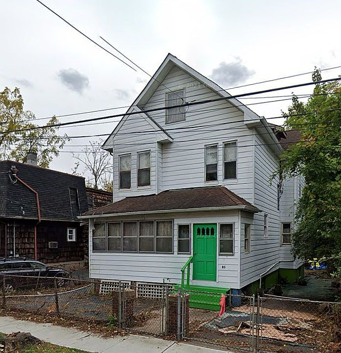 1st image of 85 1st Ave