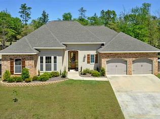 24904 Knollwood Dr, Pass Christian, MS 39571