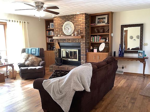 2nd image of 2724 4th Street Ct