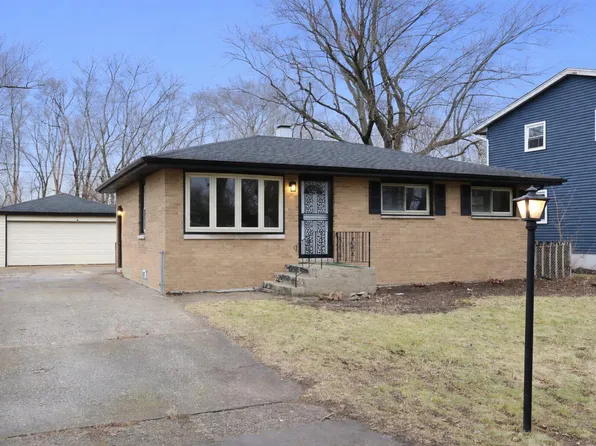 936 E 52nd Ave, Gary, IN 46410