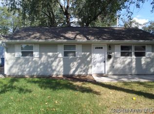 724 Saint Marys Ave, Springfield, IL 62702