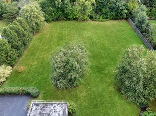 209 Wagner Rd, Northfield, IL 60093