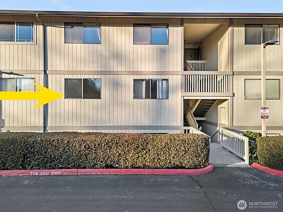 2nd image of 1725 Park Avenue #A203