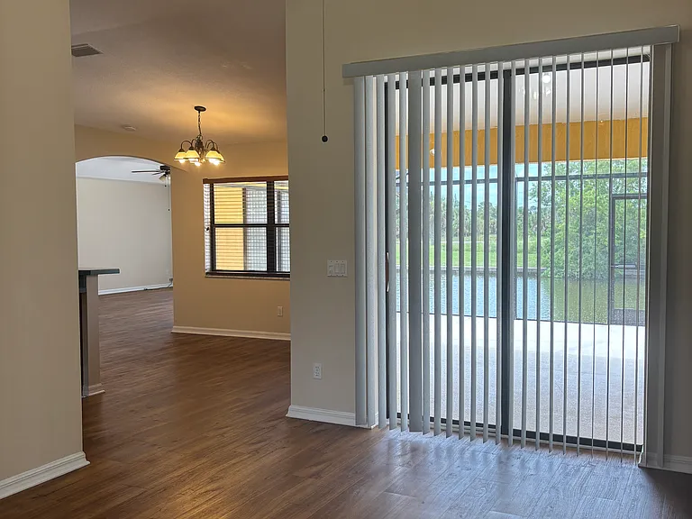 15470 Brainbridge Cir — Photo 12