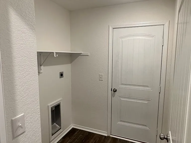 25 Foster Louis Ln — Photo 9