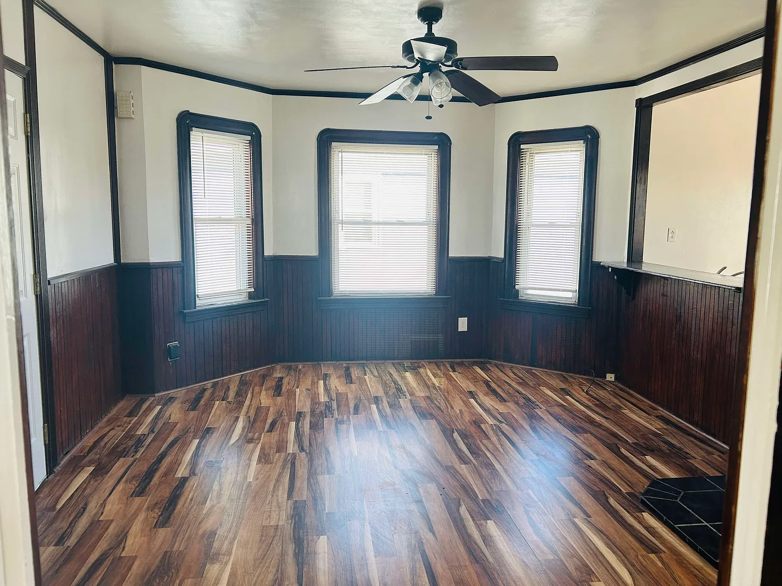 2 bed, 800 sqft, $1,800 — Photo 2