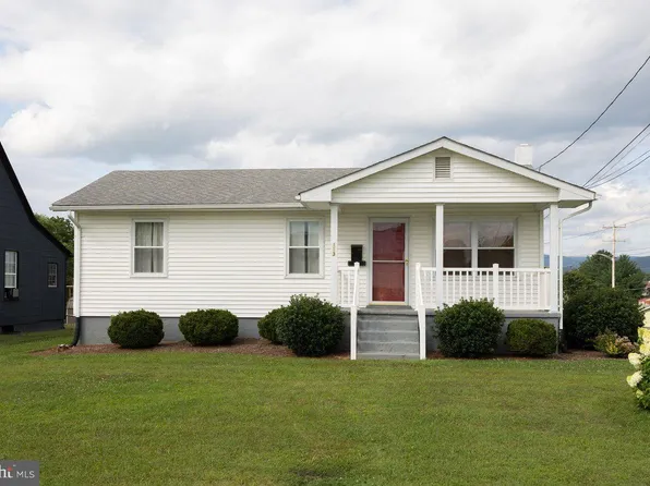 113 8th Ave, Luray, VA 22835
