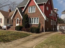 4010 Albertly Ave, Parma, OH