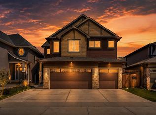 248 S Sandpiper Blvd, Chestermere, AB T1X0Y5