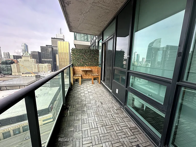 33 Bay St #3213 — Photo 19