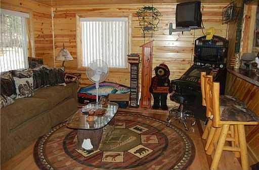 2nd image of 667 Pine Ln