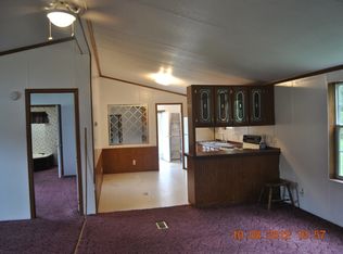 6 Dona Dr, Branchland, WV 25506