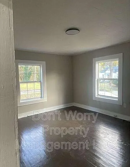 404 Carroll St — Photo 14