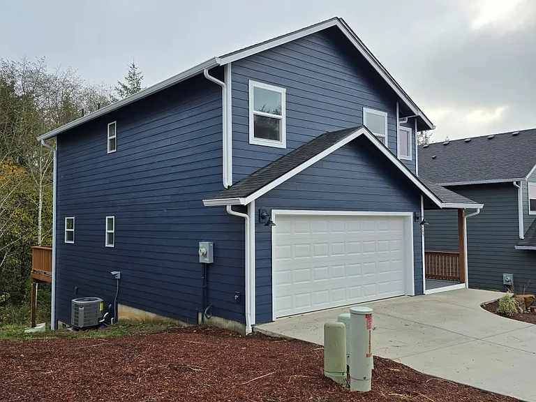 4265 Sequoia Loop — Photo 1