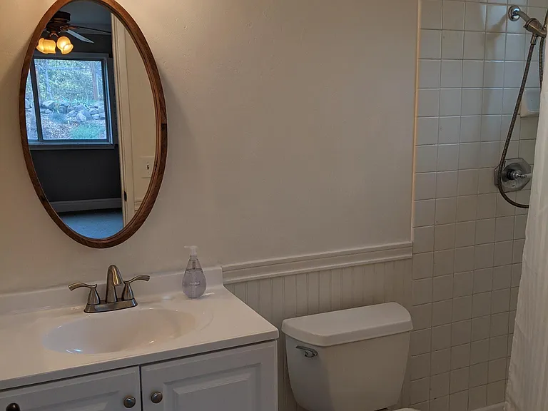 2416 Shoreline Dr — Photo 10