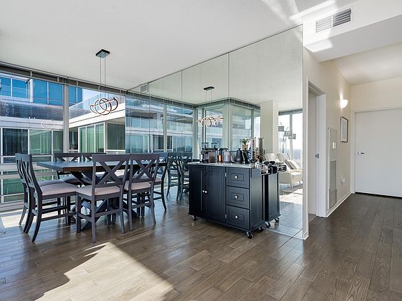 4th image of 9715 Woods Dr Unit 1802