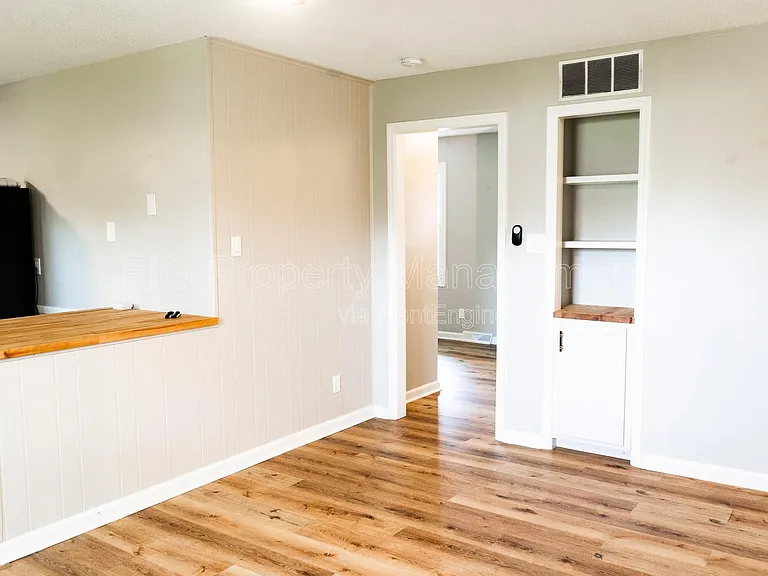 4200 Crestfield Rd — Photo 28