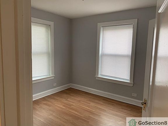 5th image of 7763 S South Shore Dr