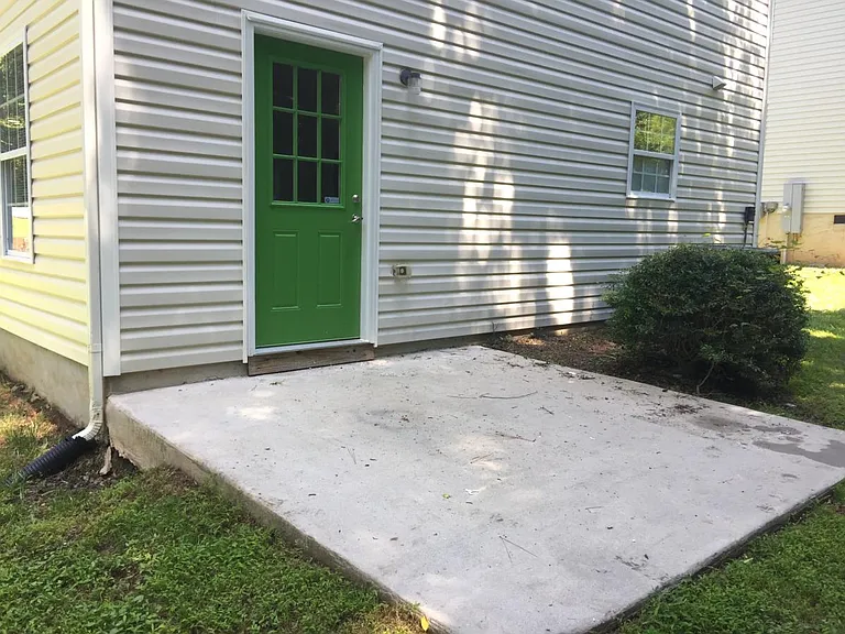 1403 N Miami Blvd — Photo 24
