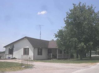 2041 Lake Washington Rd, Washington, WV 26181