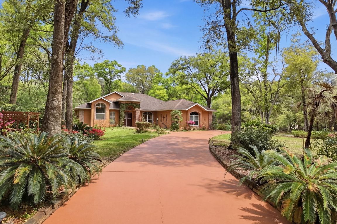 1-web-or-mls-19295-SW-90th-Ln-104a