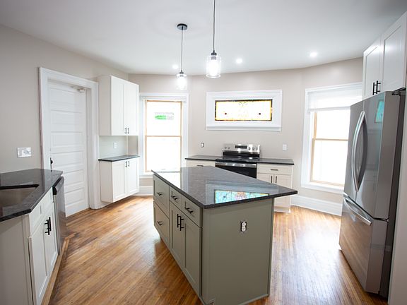 2nd image of 274 Lexington Ave APT 1