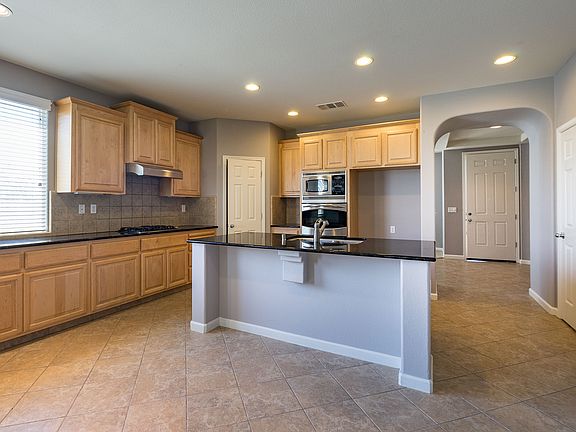2nd image of 6755 E Montecito Ave