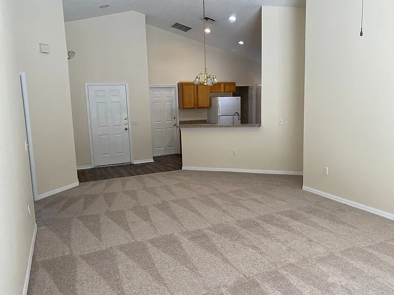 1201 Cedarwood Way — Photo 6