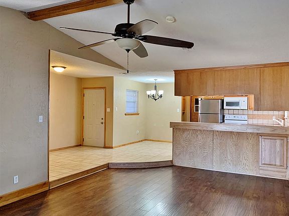 5th image of 5615 NW Beechwood Dr
