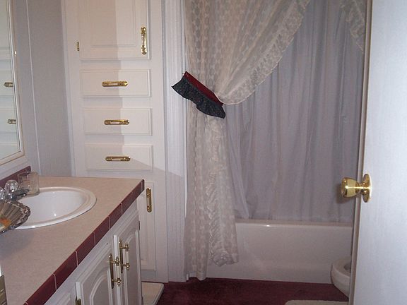 5th image of 6358 Hillcrest Dr