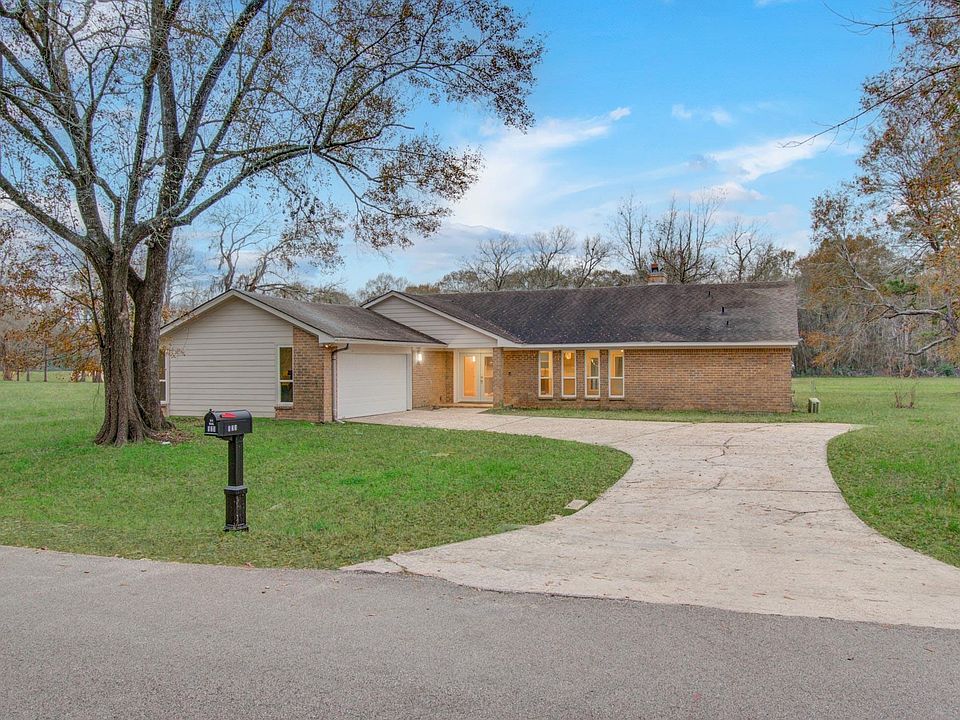 1st image of 523 Brandon Rd