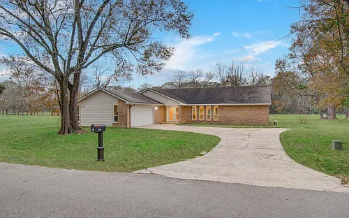 523 Brandon Rd Photo 1