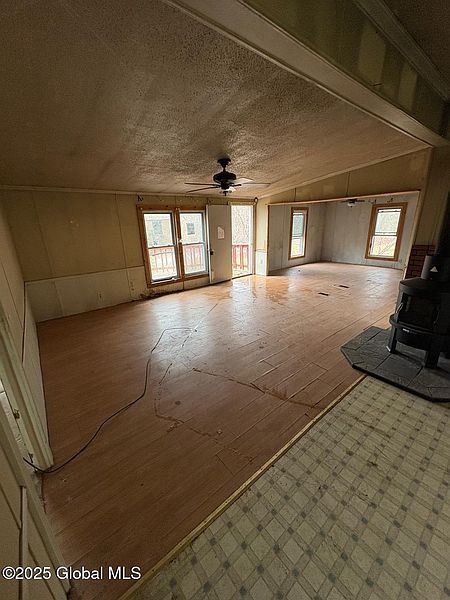 2nd image of 122 Gilchrist Hill Road