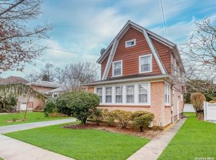 280 E Chester St, Valley Stream, NY 11580