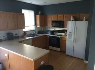 298 Evergreen Cir, Gilberts, IL 60136