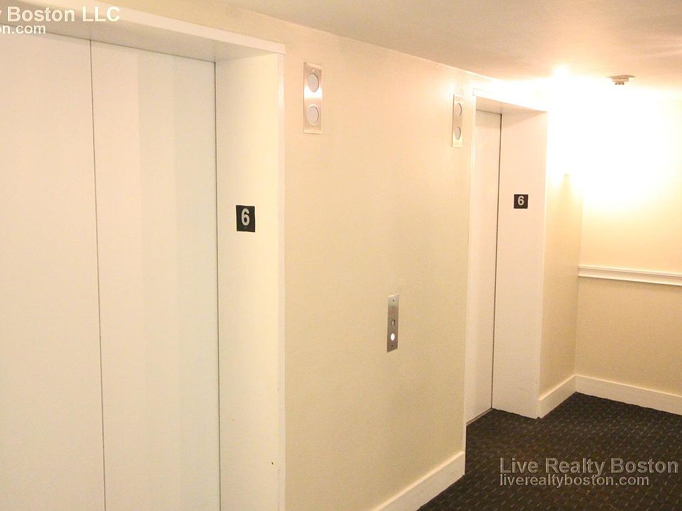 2nd image of 25 Beacon St