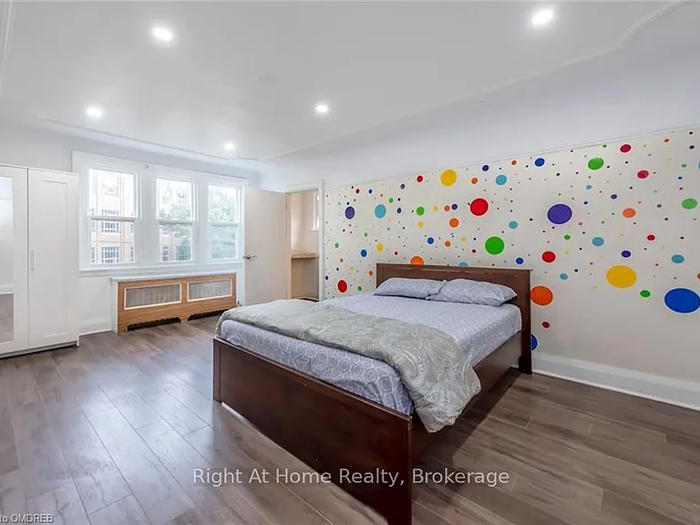 104 Longwood Rd S #2-1 — Photo 6