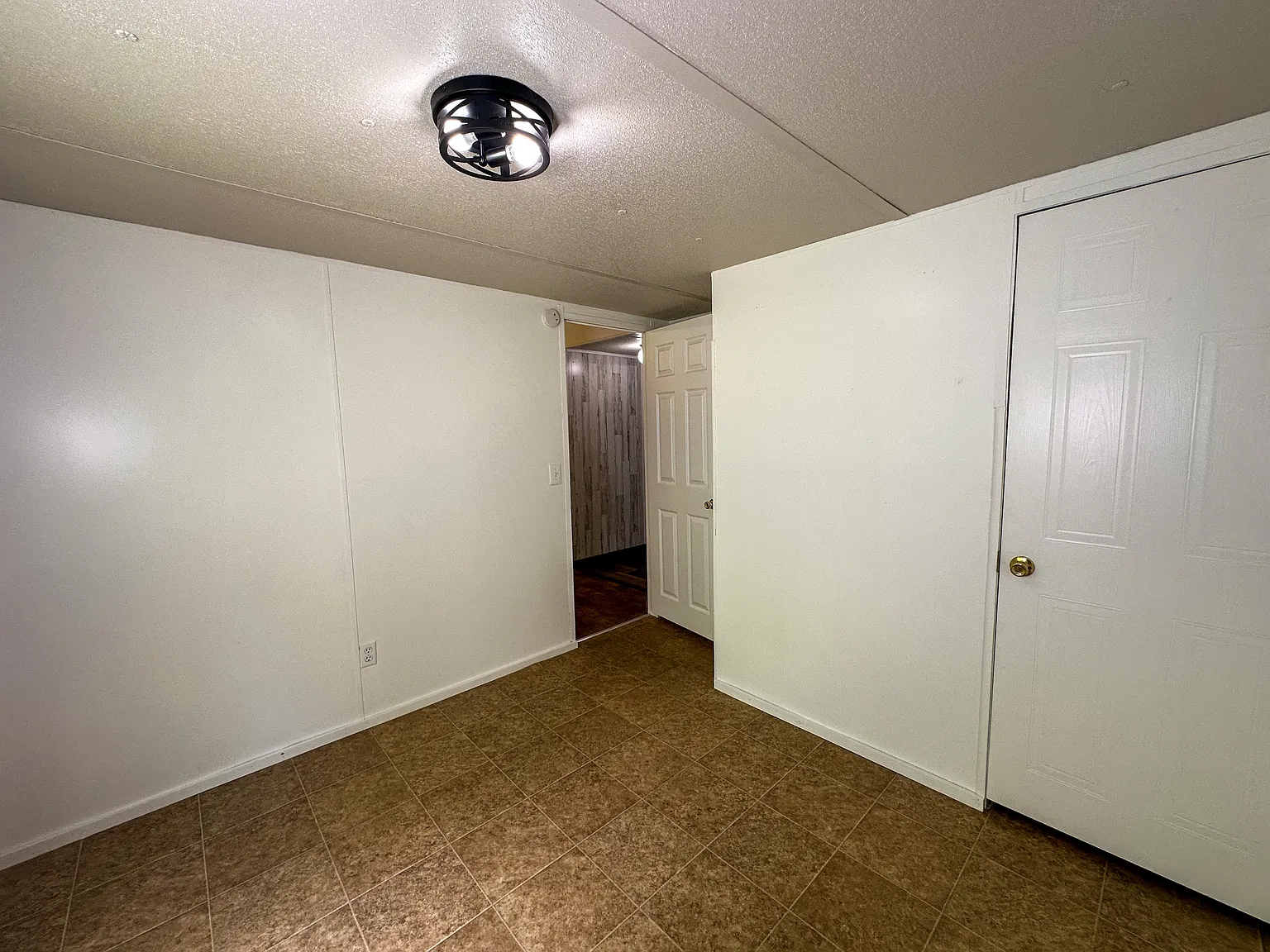 788 Trails End Road - 1 — Photo 3
